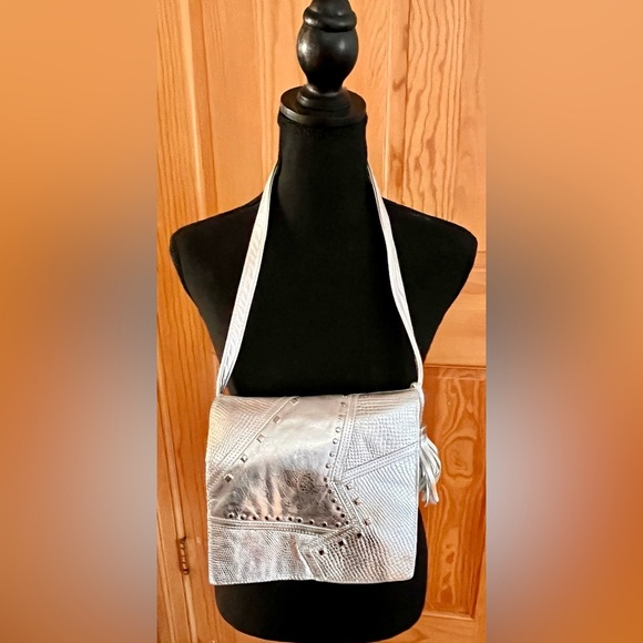 Bags by Pinky Genuine Leather Silver Studded VTG 80s Crossbody Purse USA Made - Picture 12 of 17